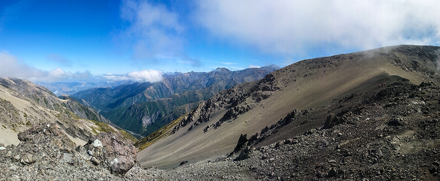 The traverse to Gables End (1592m), the team in the right hand side of the photo. 